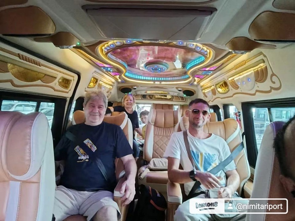 Van vip 8 seats